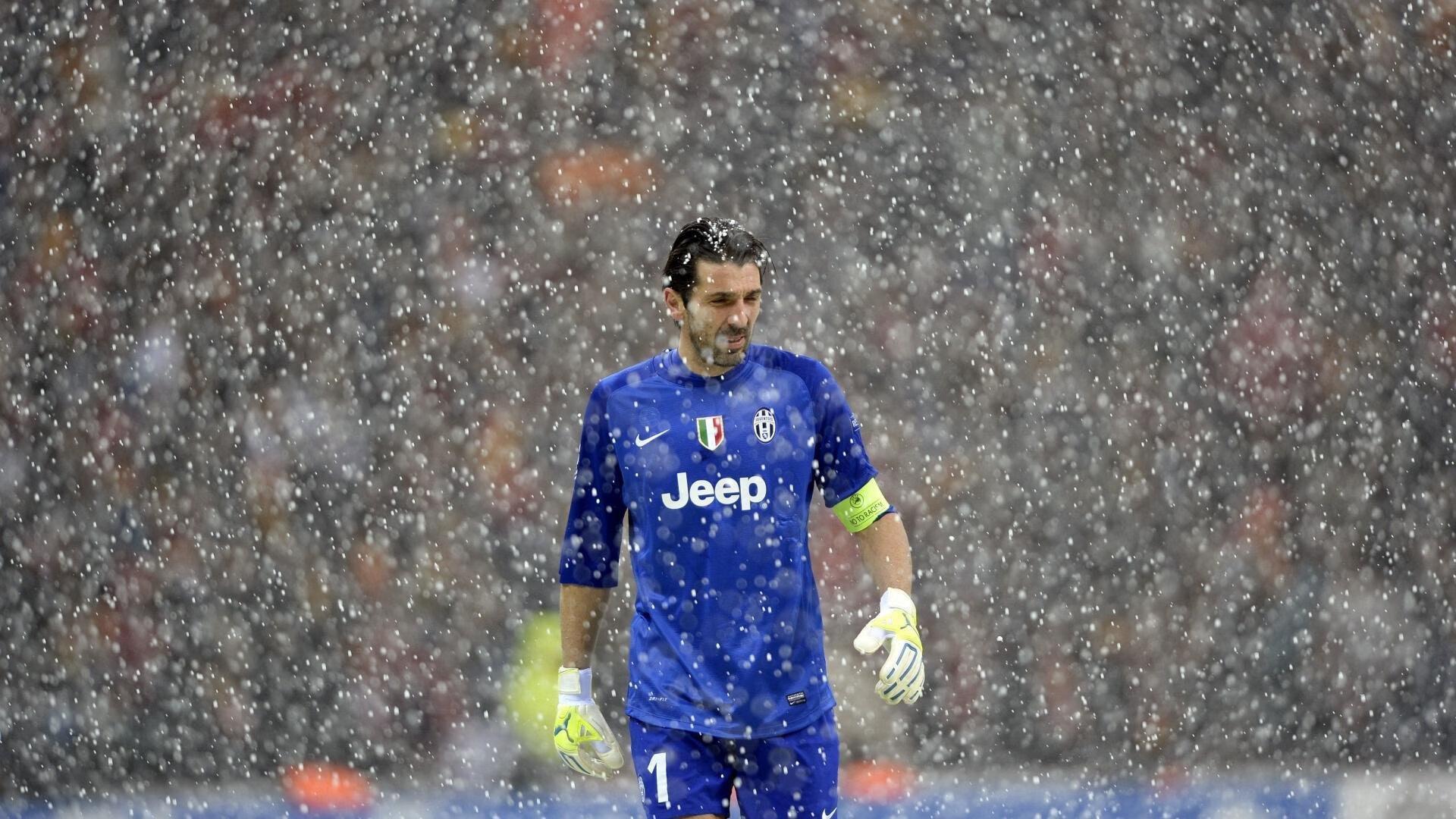 短跑新星闪耀全国田径锦标赛，破纪录夺冠引关注